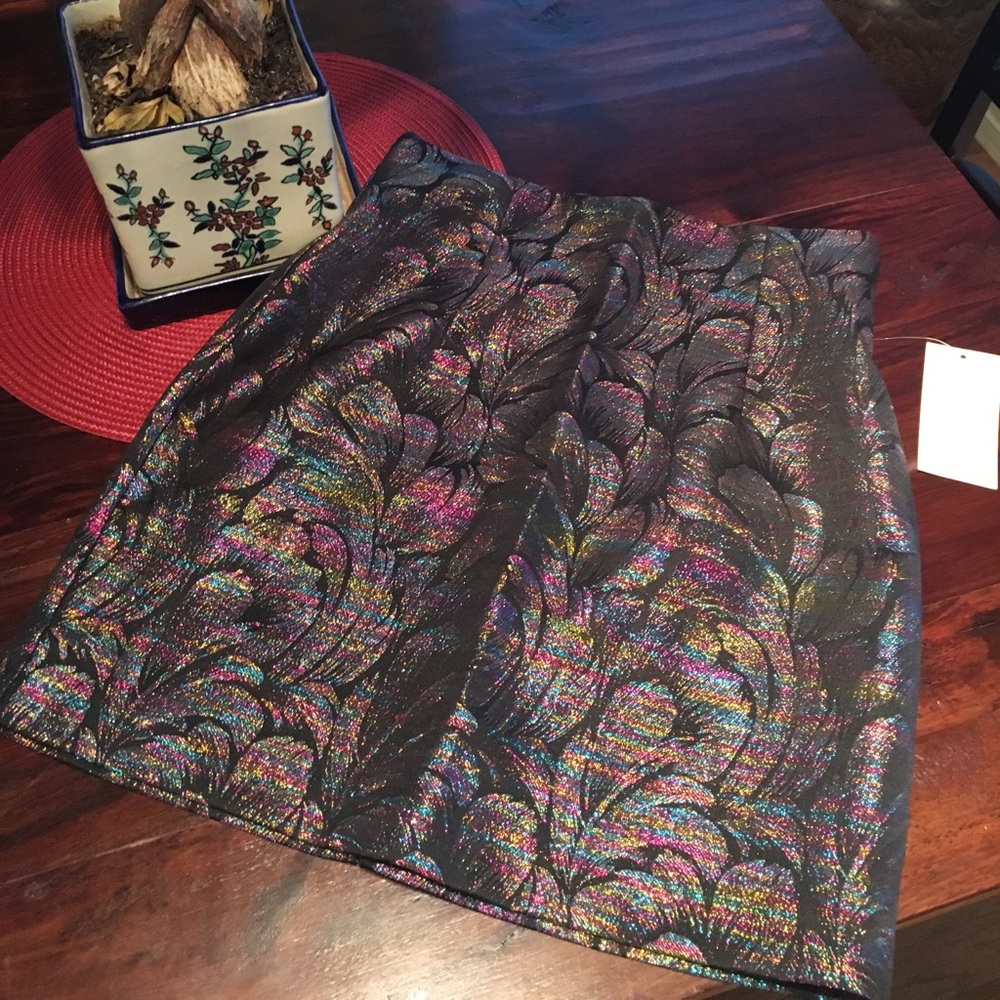 ❤️NWT Peacock Shimmer Mini Skirt